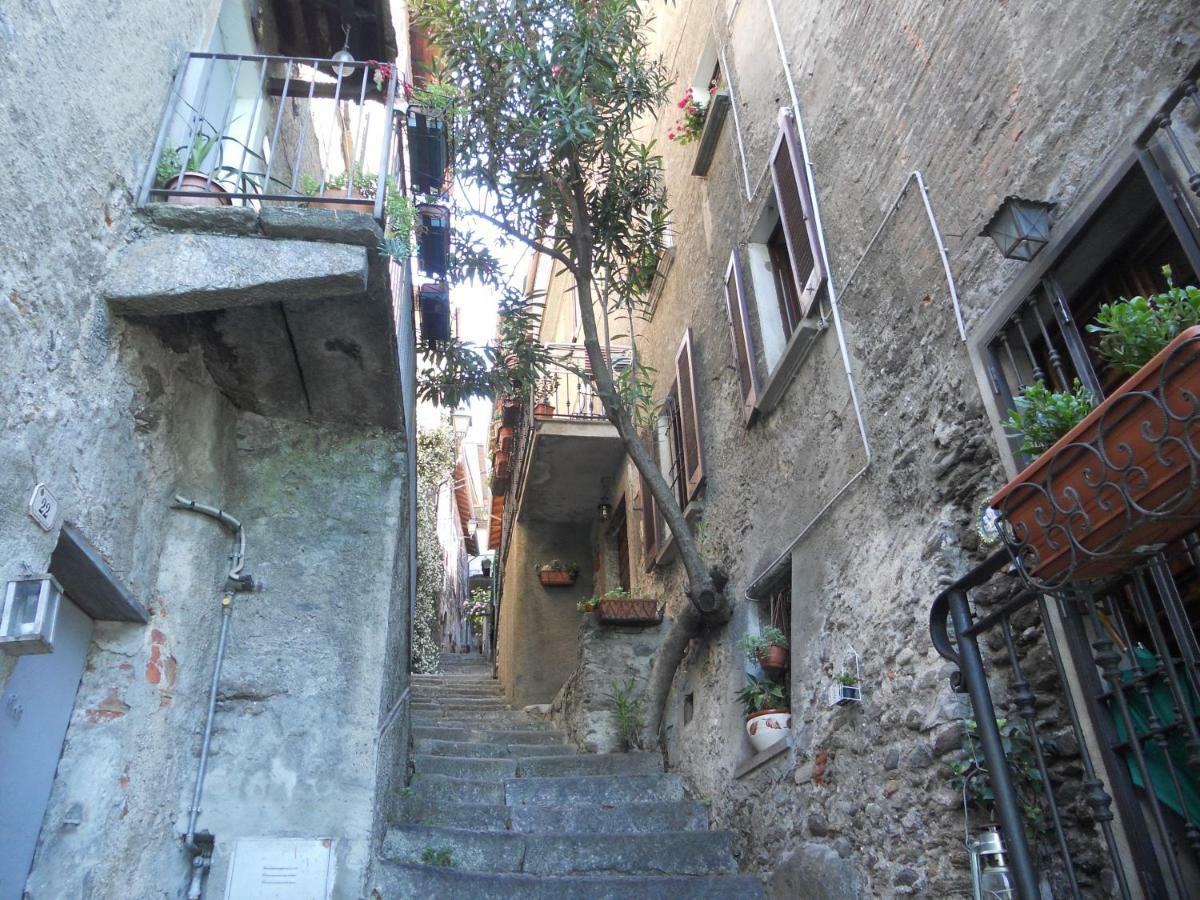 شقة ديرفيو  في Casa Teresina - Corenno Plinio Lago Di Como المظهر الخارجي الصورة
